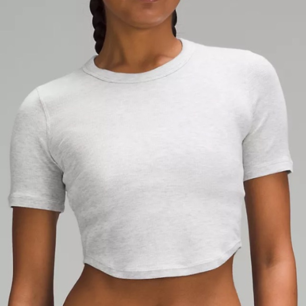 lululemon hold tight crop SS size 6 heathered core ultra light gray